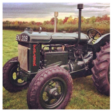 Tom Parnwell's 1943 Fordson